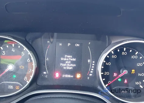 2018 Jeep Compass Latitude 4X4 из США, поврежденный, VIN 3C4NJDBB5JT168004